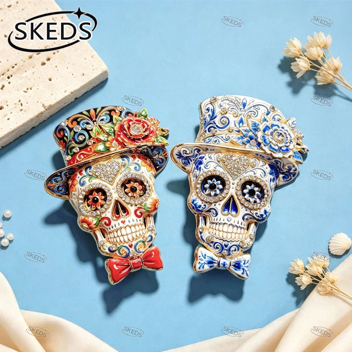 SKEDS Vintage Gothic Sugar Skull Brosche Strass Zylinderhut Fliege Calavera Anstecknadel Halloween Dia De Los Muertos Kleidungsdekoration – Detail 1