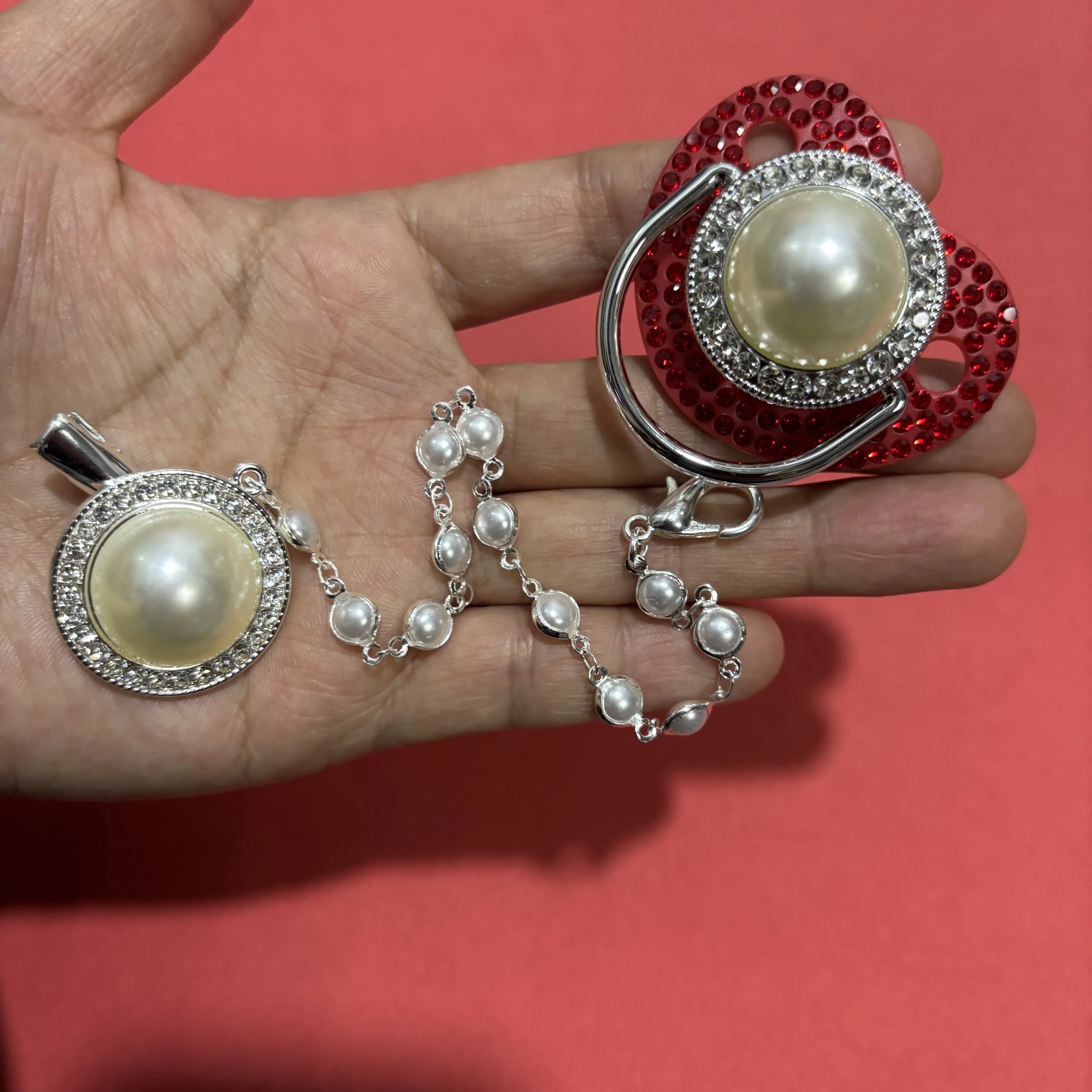 

Luxury Rhinestone Pacifier Clip with Pearl Charm - Silver Baby Teether Accessory for Girls
