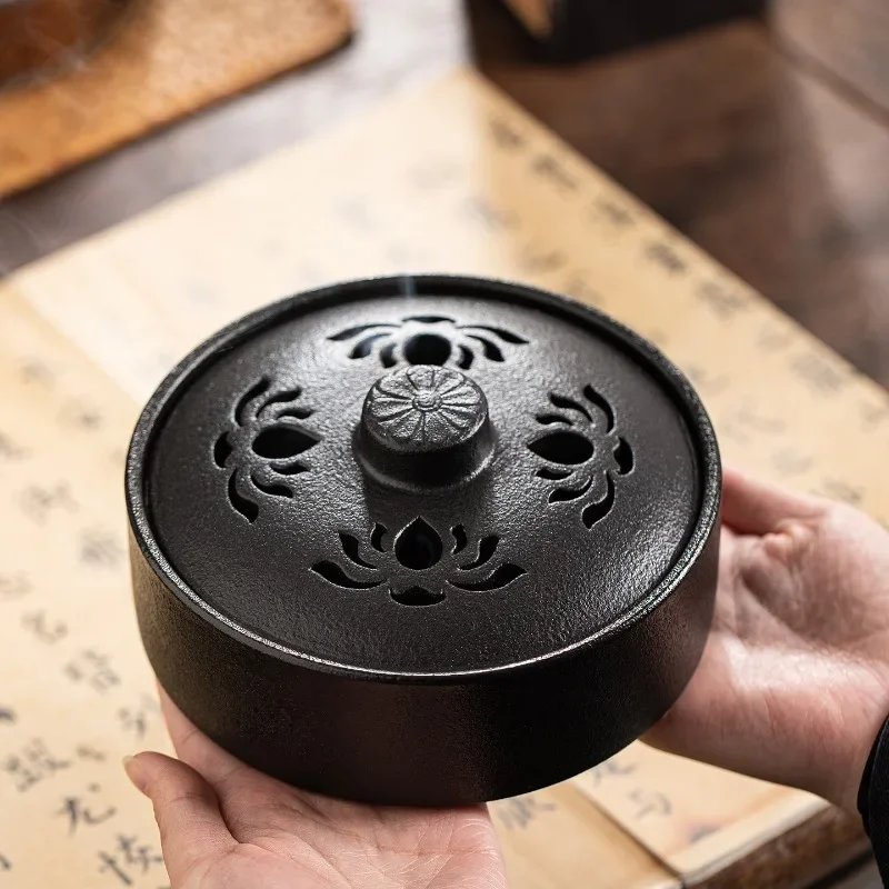 Vintage Hollow Carved Incense Stove Large Ceramic Mosquito Coil Burner Desktop Aromatherapy Decor for Sandalwood and Herbs