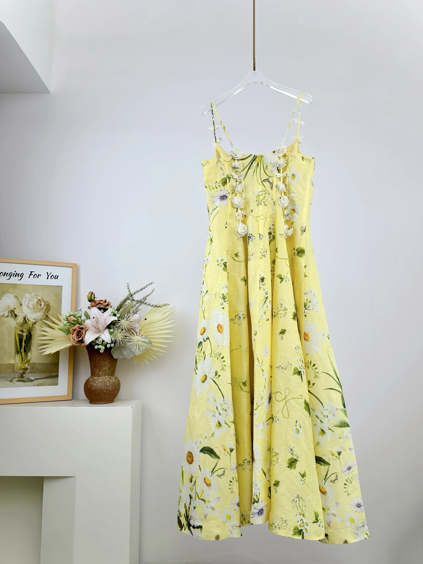 Robe longue en lin et soie pour femmes, perles de cristal, jaune, imprimé floral, papillon, broderie, col carré, sans manches, vacances