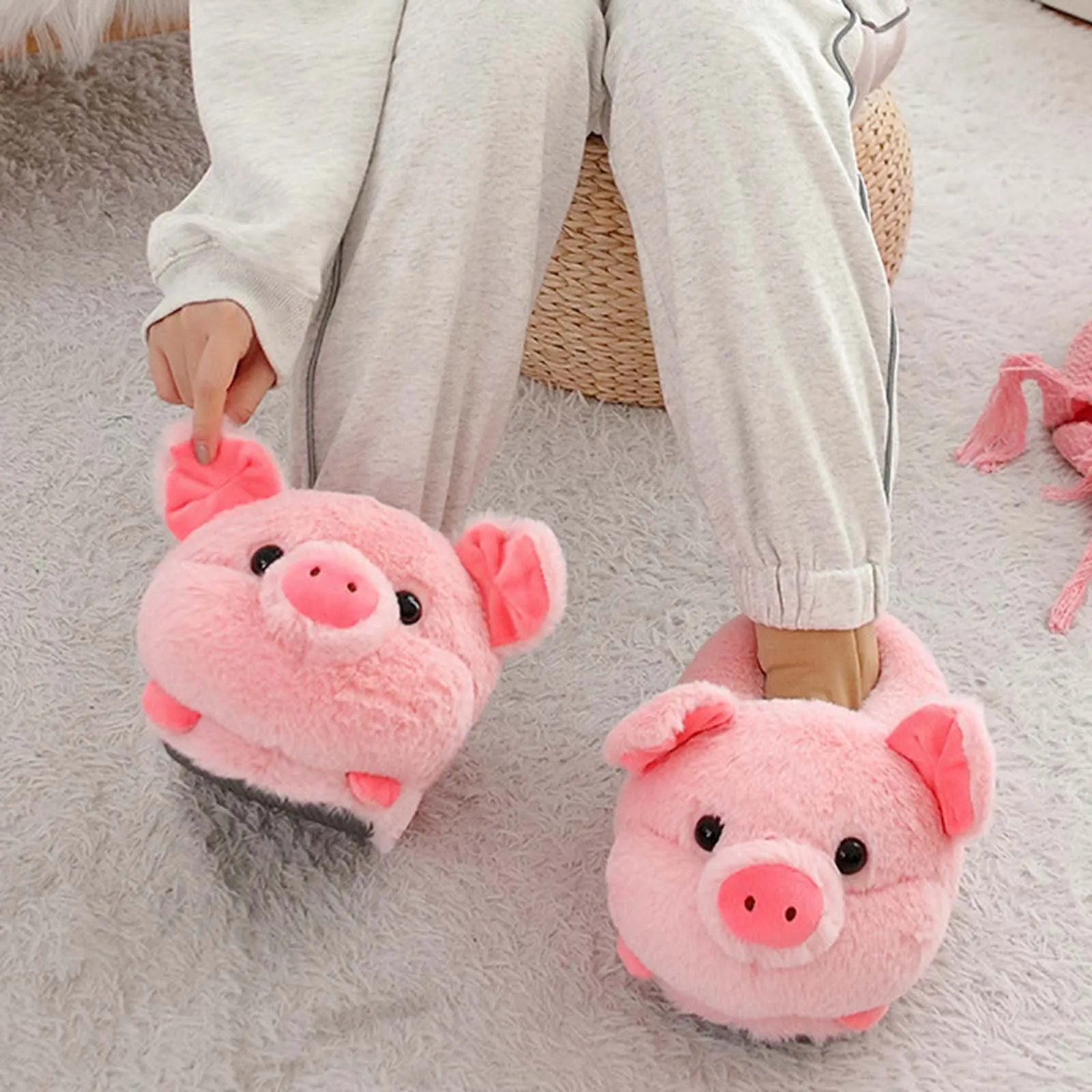 Women Cute Cartoon Slippers Christmas Elk Pig Animal Plush Indoor Comfortable Warm Cover Heel Non Slip Slippers Winter Slides