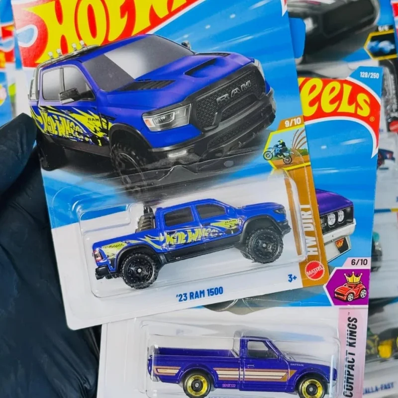 Hot Wheels 2026 N Batch Alloy Diecast Car Model C4982 Mclaren Dodge Mini Batman Armored Vehicle Collectible Toy For Hobbyists - view 4