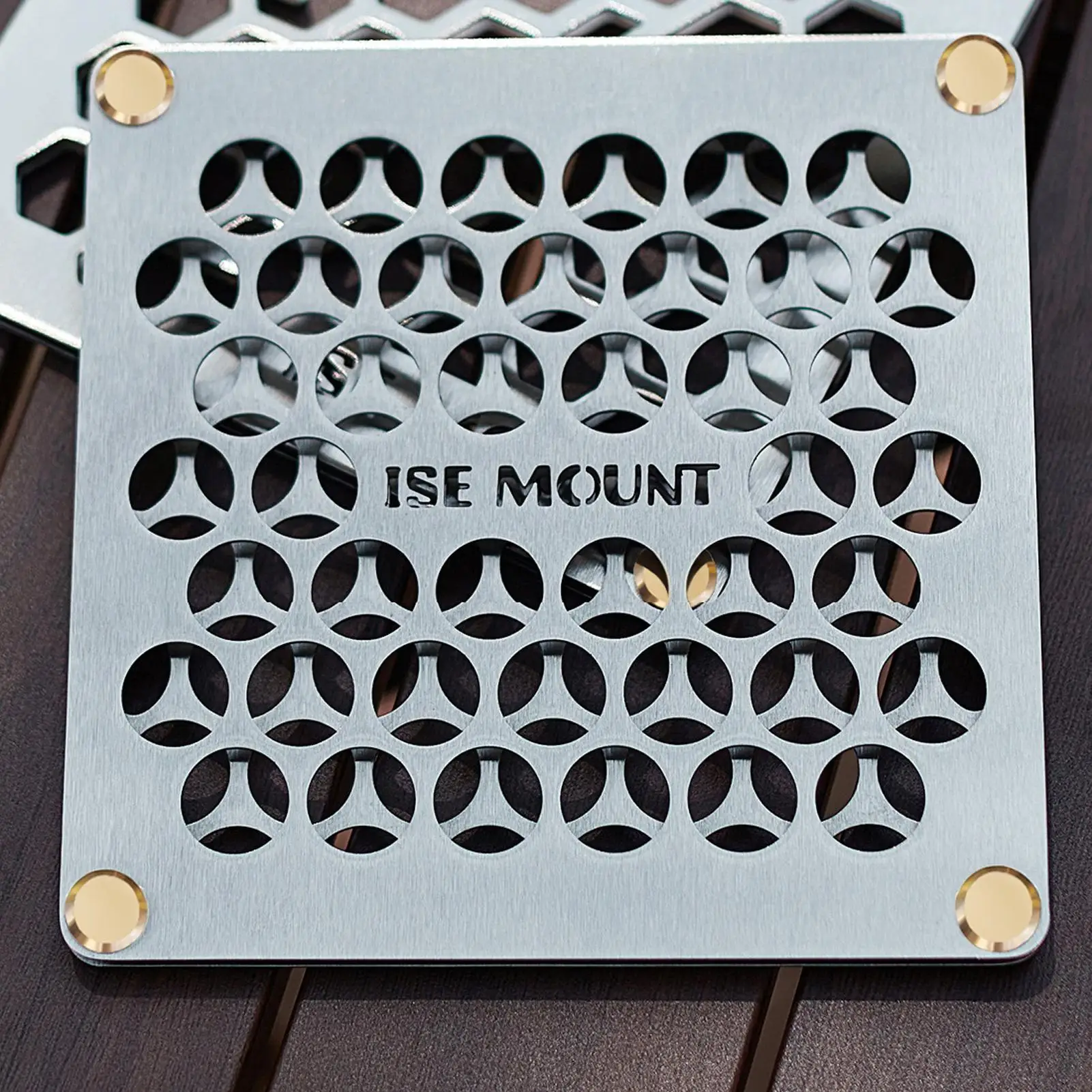 

Stainless Steel Heat Resistant Trivet Kitchen Counter Protector Metal Pot Stand For Dining Table, Camping Cooking, Hot Pots Pans