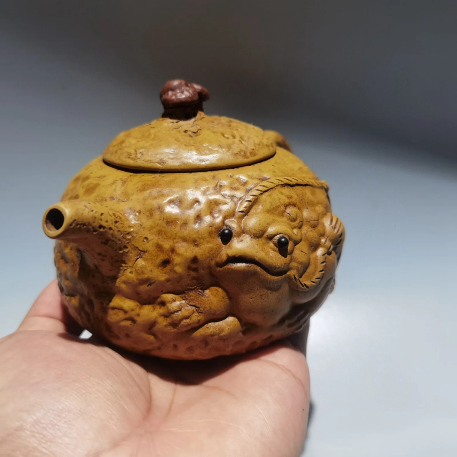 Chinese Yixing Zisha Clay Handmade Exquisite Toad Teapot 81917