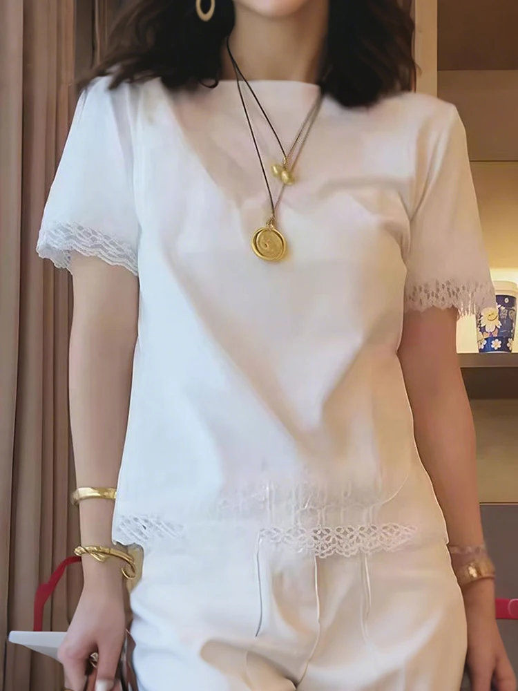 Top Feminino de Verão com Detalhes em Renda e Recortes, Estilo Simples e Versátil, Moda Coreana, Ajuste Solto