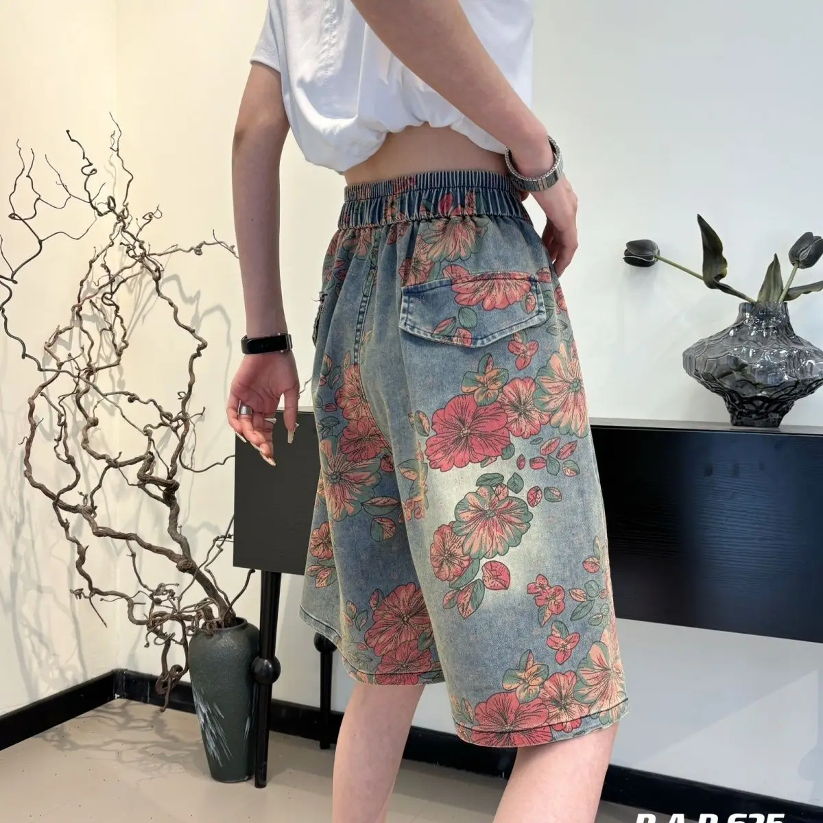 High Waist Casual Jeans Shorts Women Denim Shorts Vintage Summer Floral Print Loose Big Pocket Lady Denim Pants New Chic Clothes