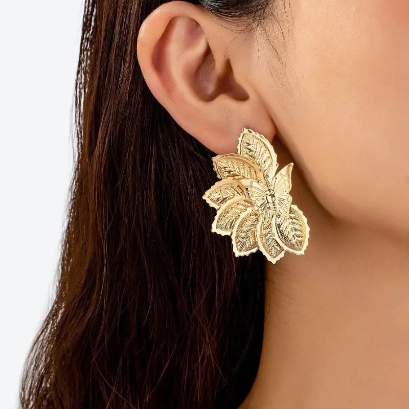 Stud Earrings For Women Exaggerated Creative Foliage Butterfly Flower Female Geometric Ear Accessories Fashion Jewelry BE517