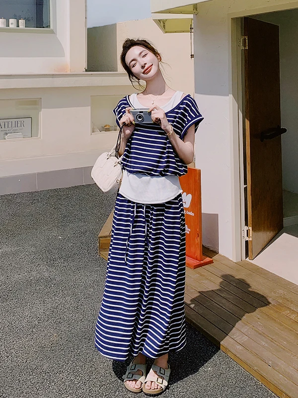 

Синий полосатый комплект из топа с открытыми плечами и макси-юбки, женский модный летний комплект 2025 года, облегающий комплект из двух предметов длиной макси