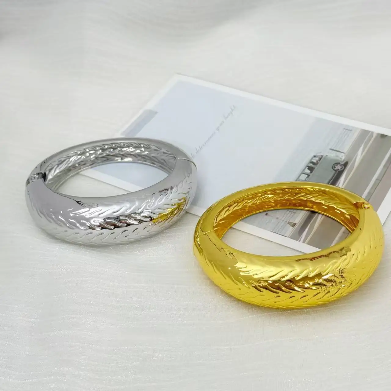 

Exaggerated Hip Hop Bracelet Women's Personality Punk Style Irregular Pattern Bracelet Fashionable Accessory Alloy/Plated