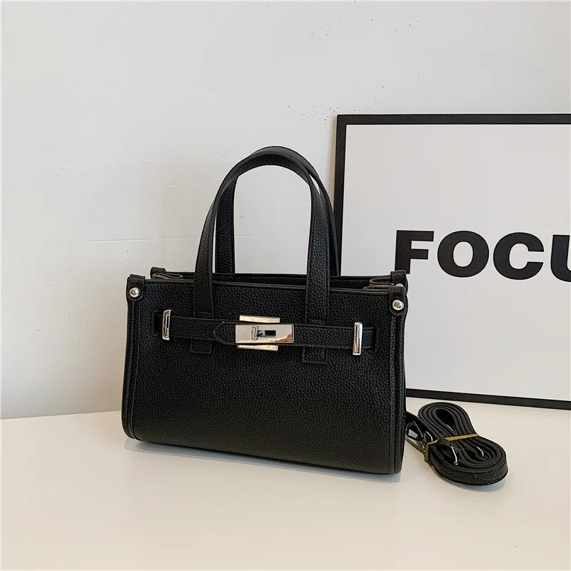 

Famous Trends Crossbody Bag Designer Vintage Shoulder Bag With Spacious Commuter-Friendly Small Square Bag Design