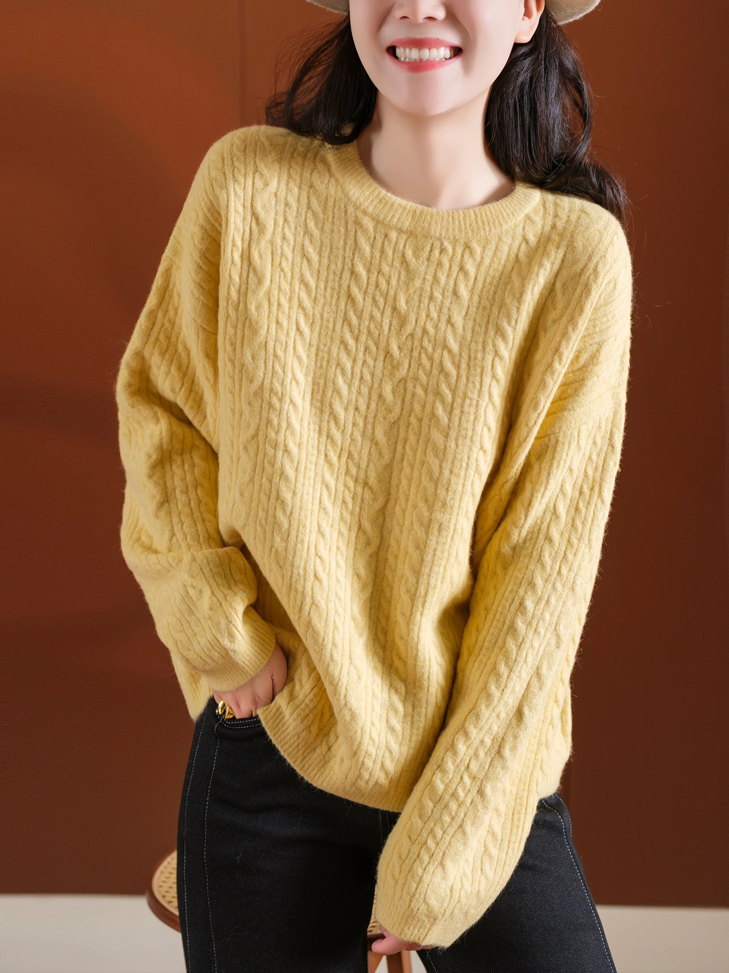 

Loose Knitted Wool Blend Sweater with Iodine Multi-strand Yarn Knotted Design round Ne Casual Winter Women's Top