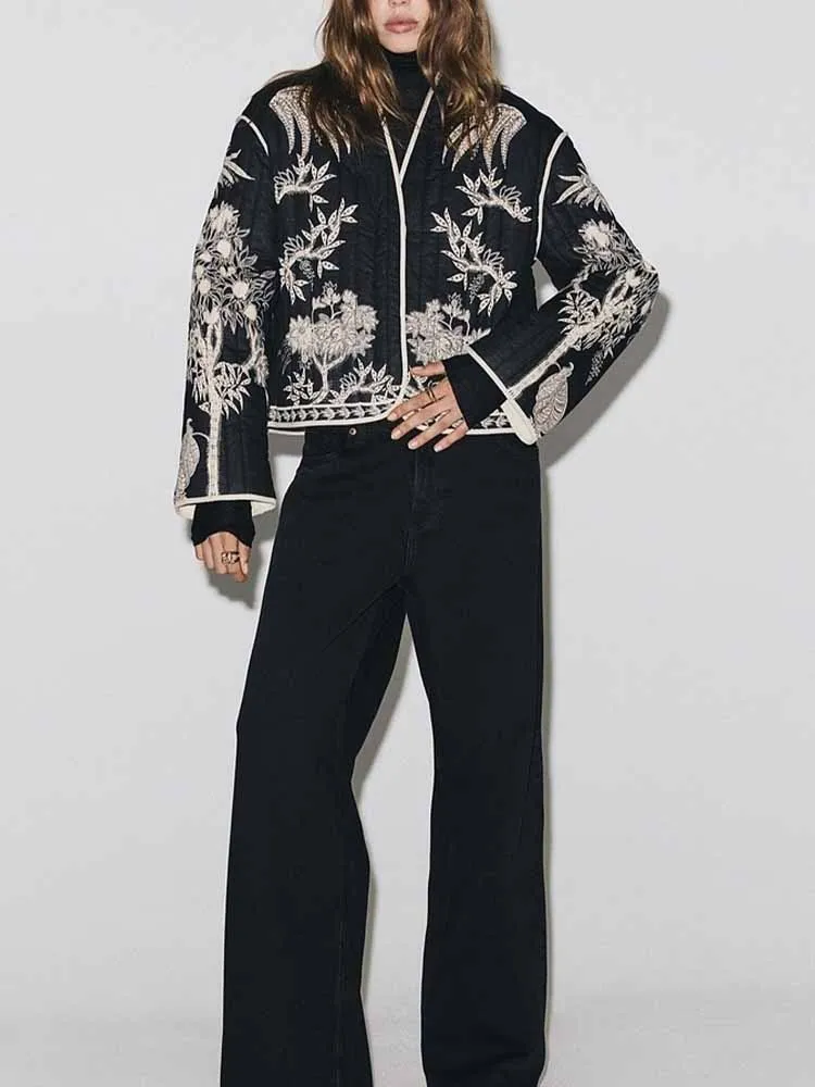 

Зимняя новая модная и простая модная женская одежда в европейском и американском стиле, свободная и универсальная стеганая куртка.