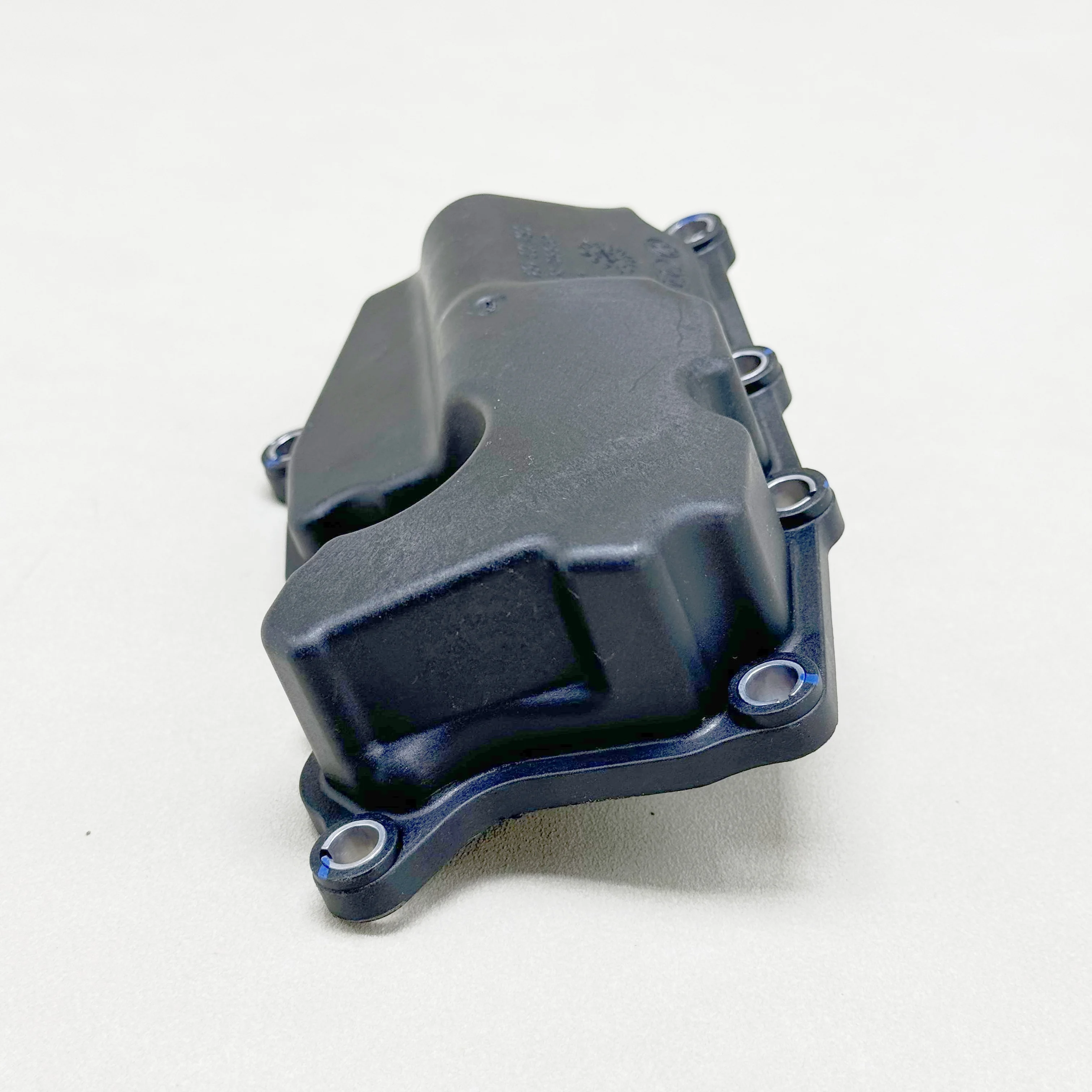 PCV النفط الاستراحة فاصل 06J103464 06J 103 464 06H103464L 06J 103 464 06H103464M ل A3 A4 Q5 TT VW CC جولف بيتل باسات