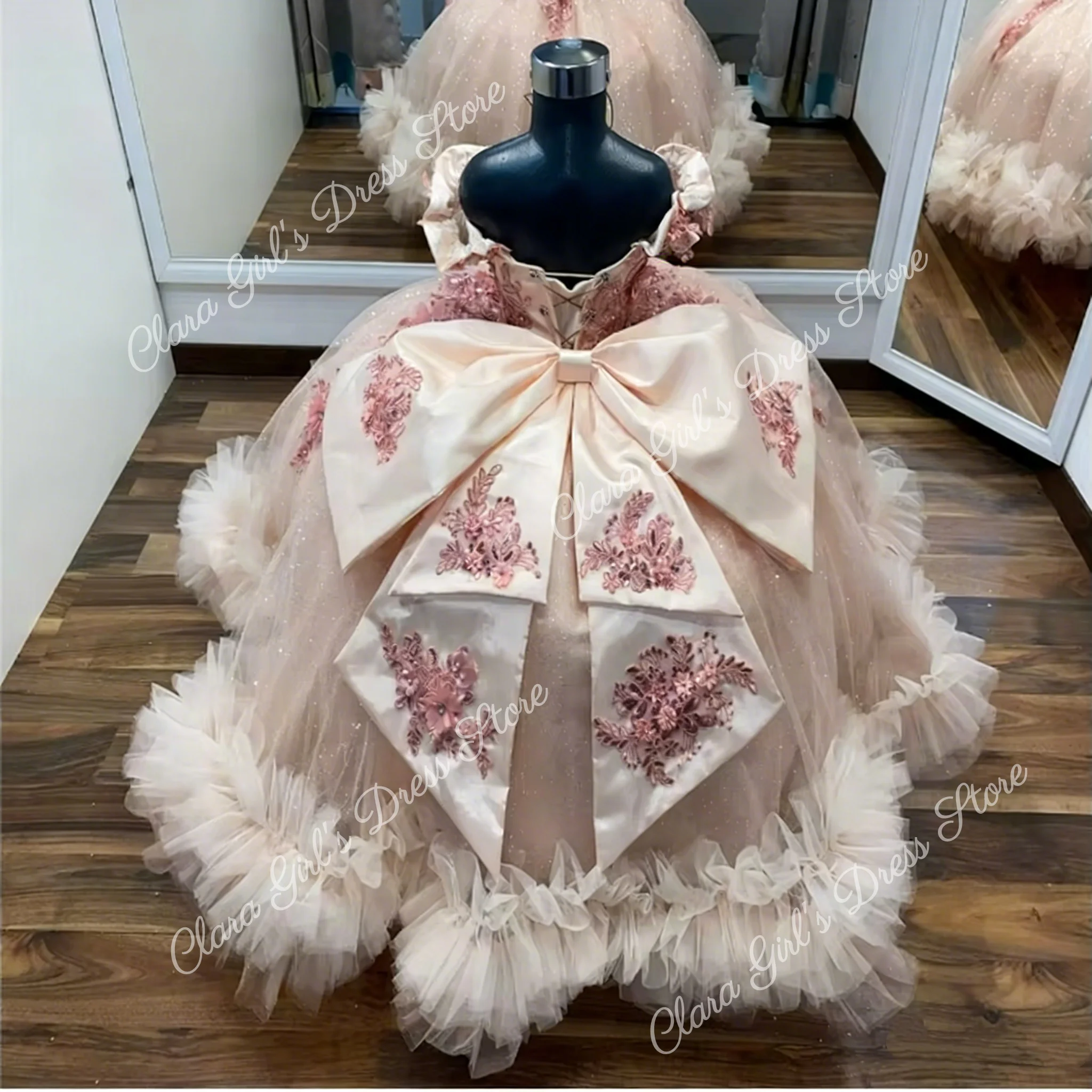 Kwaliteit licht champagne bloem meisjesjurk tule pluizig met applique voor trouwjurken kinderverjaardag avondjurken