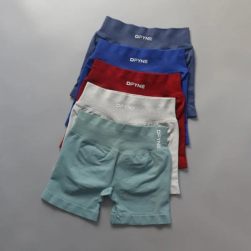 Pantaloncini da palestra ad impatto dinamico Donna Fitness Sport Fascia bassa a coste Allenamento Scrunch Yoga Booty Running Biker Allenamento Pantaloni corti