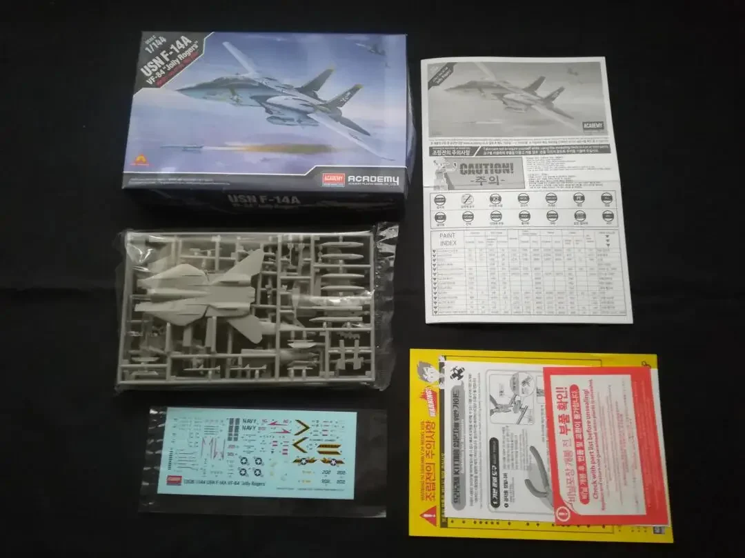 Academy assembled aircraft AC12626 1/144 F-14 Panda VF-84 Pirate Flag plastic model kit.