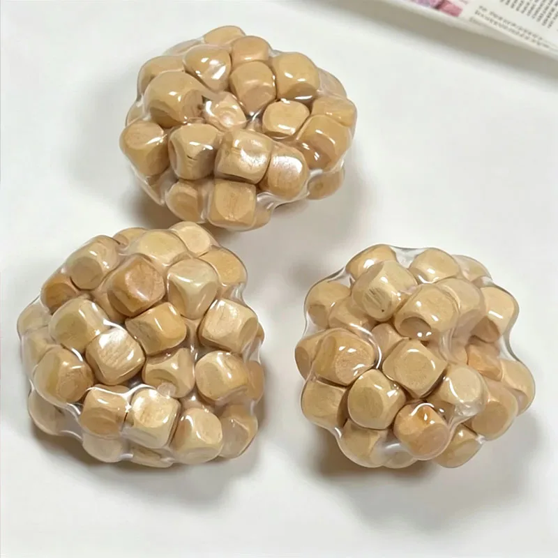 Novelty Stress Relief Squeeze Cube Fidget Wooden Popping Beads Pinch Noisy Ball Stress Relieving Toys Gifts For Adults & Kids 