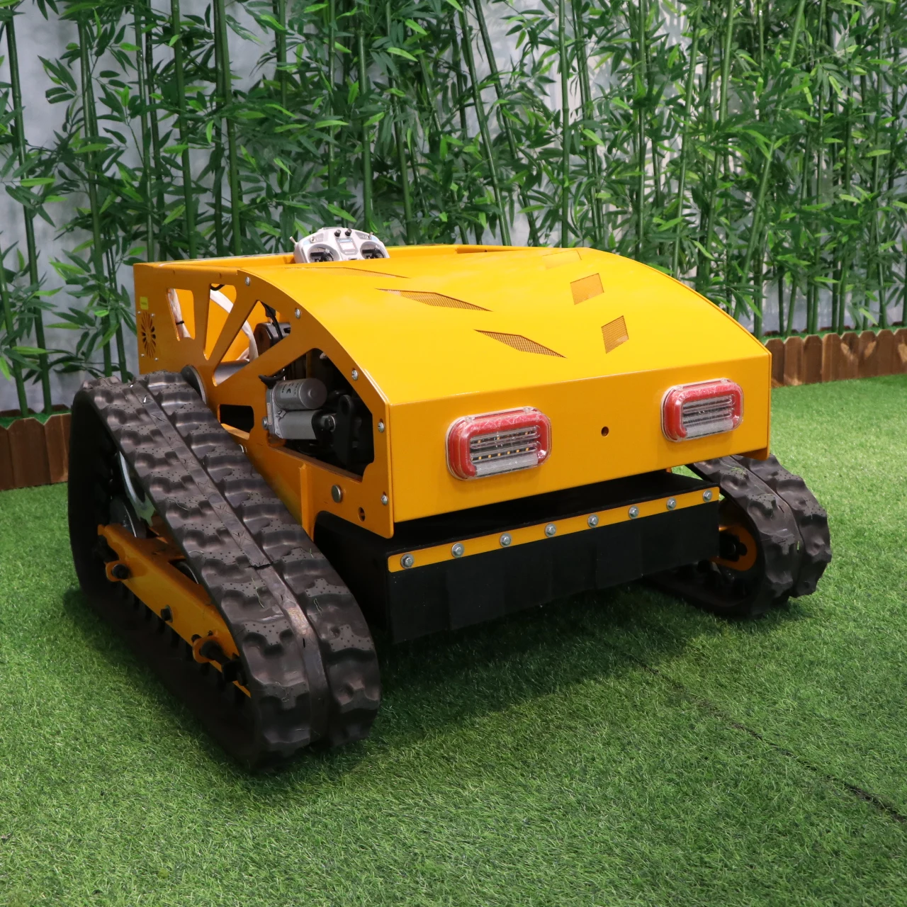 Customized lawn mower with multifunctional CE EPA certification, high-power professional lawn mower