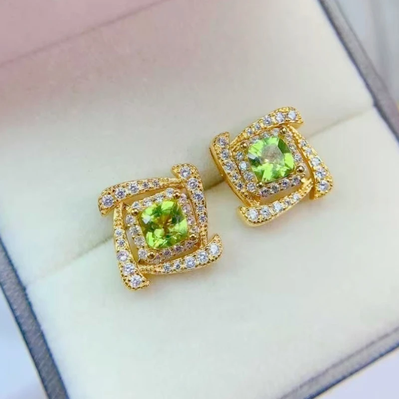 

Серебряные дизайнерские серьги-гвоздики 925 пробы с натуральным перидотом 5х7 мм, 1,6 карата, подлинные серебряные украшения с перидотом, с сертификатом