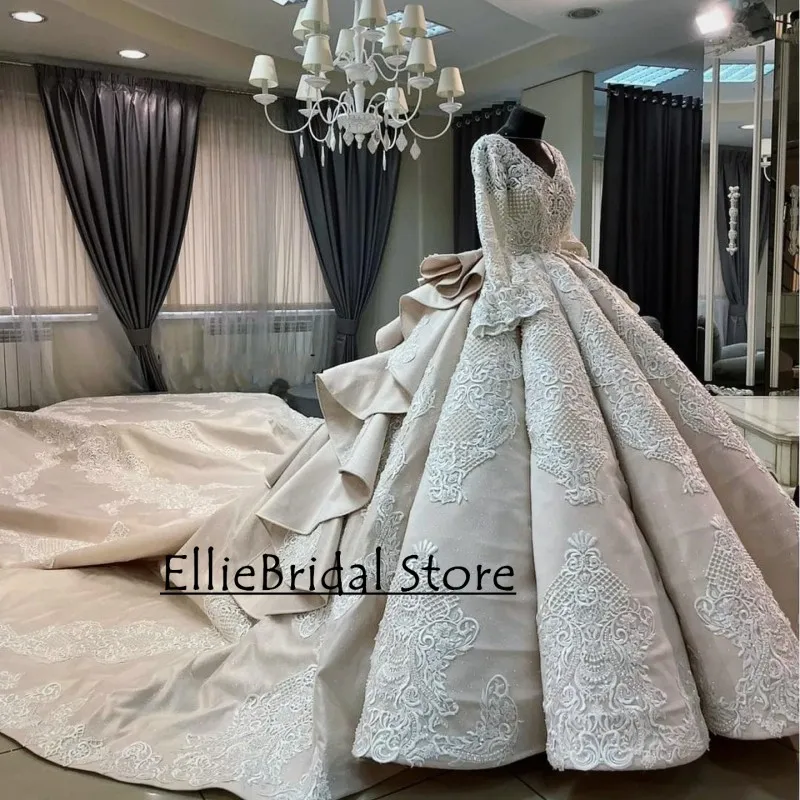 Luxury Princess Wedding Dresses For Brides V Neck Long Sleeve Satin Arabic Dubai Bridal Gowns Customized vestidos de novia