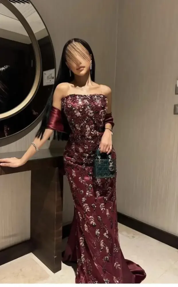 

Arabia Luxury Burgundy Floral Sequin Evening Dresses Off-Shoulder Mermaid Gown With Satin Cape Sleeves For Gala & Prom