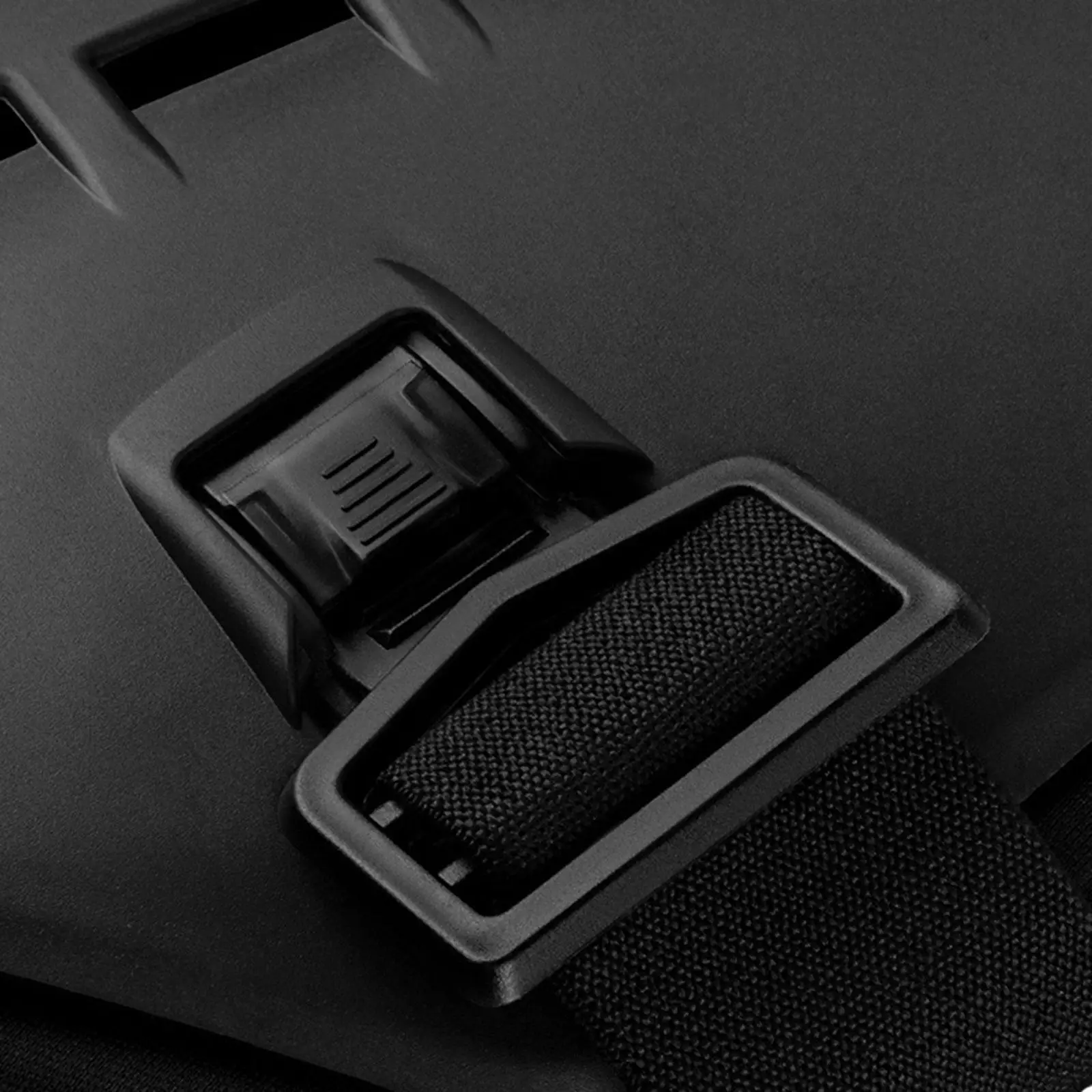 Wear Resistant Motorcycle Chest Guard Vest for Men PP Shell Shock Absorbing Quick Wear Adults Protector Practical Convenient