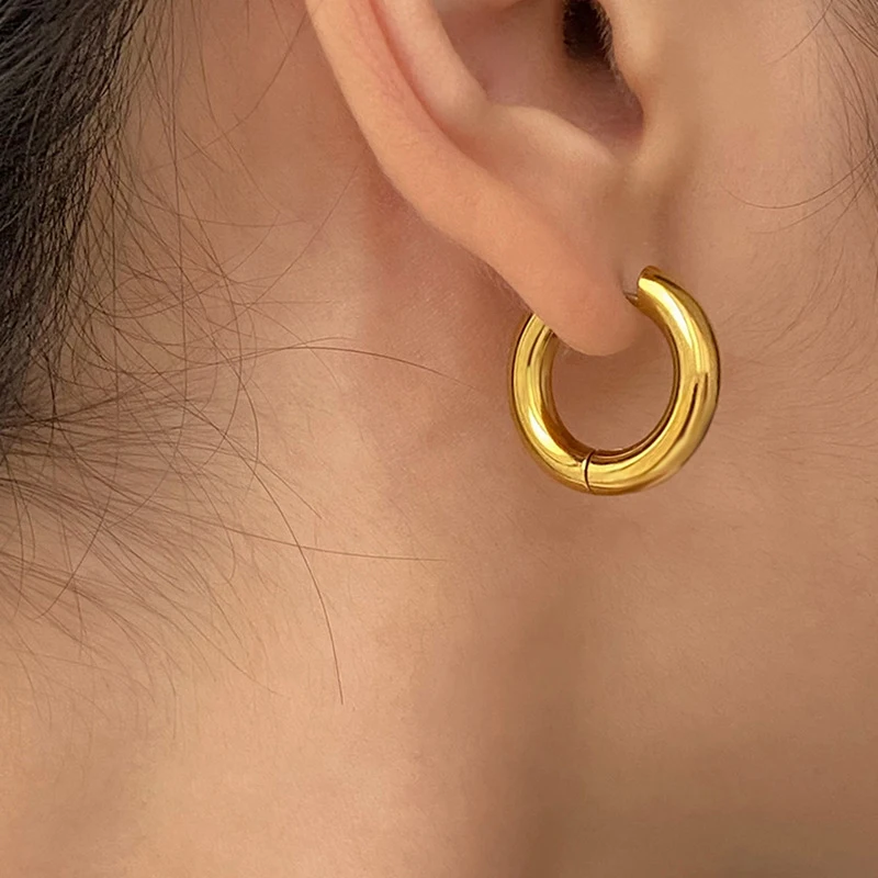 Classic Round Stainless Steel Earrings For Women Men Geometric Circle Ear Buckle Gold Silver Color Fashion Huggie Daily Jewelry