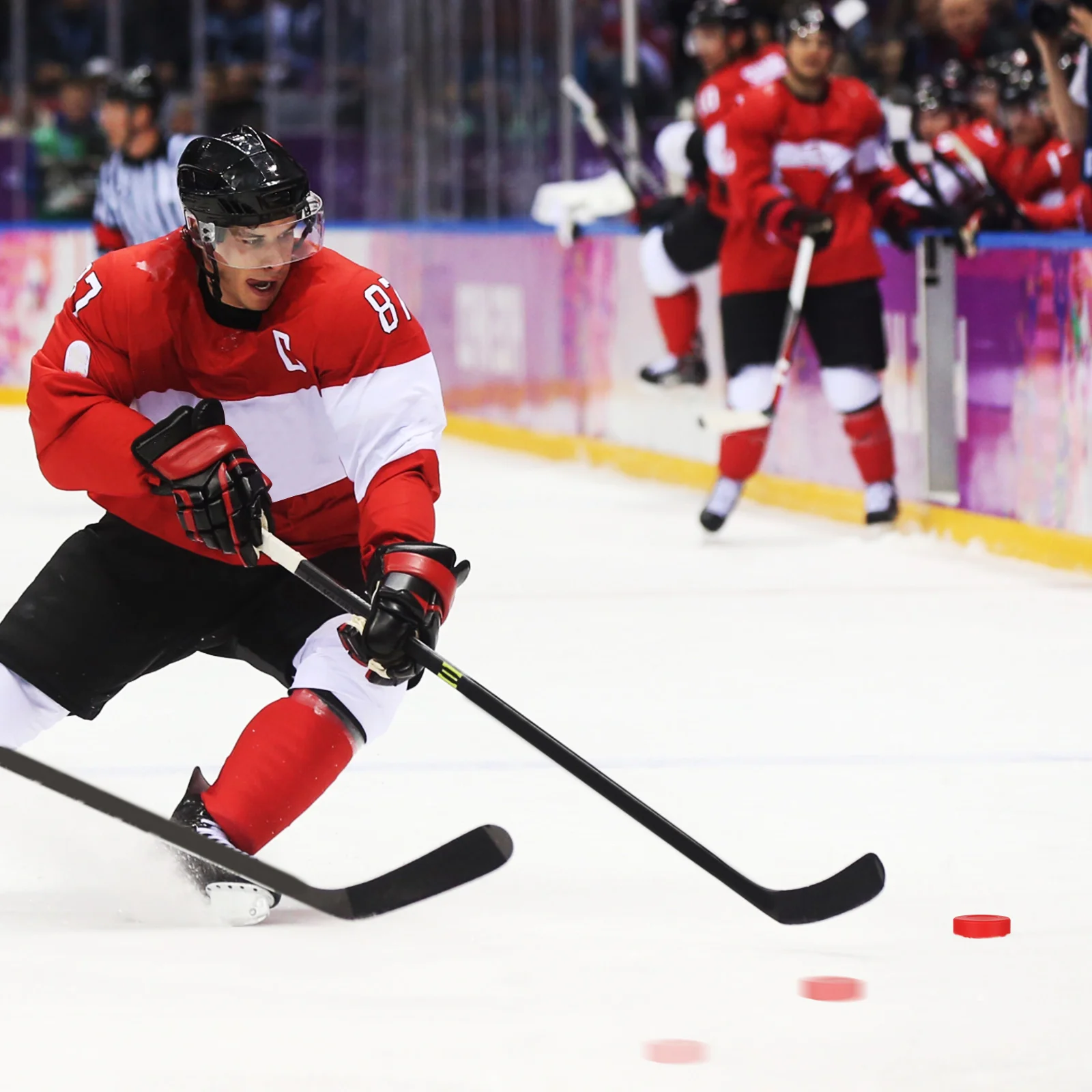 ลูกฮอกกี้เคลือบด้าน 6 ชิ้น ลูกฮอกกี้พีวีซีที่ทนทาน เหมาะสำหรับผู้เล่นทุกเพศทุกวัยและทุกระดับทักษะ