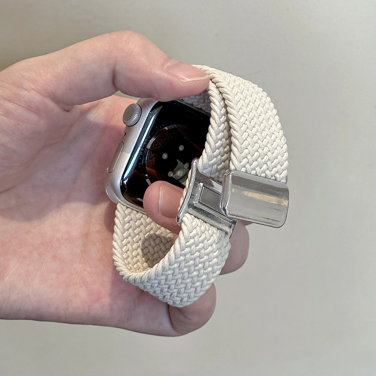 Magnetisch gevlochten solo-lusband voor Apple Watch-serie 10/11 42 46 mm 41 45 mm 9 8 7 6 5 4 SE-band voor iwatch 42 mm nylon armband