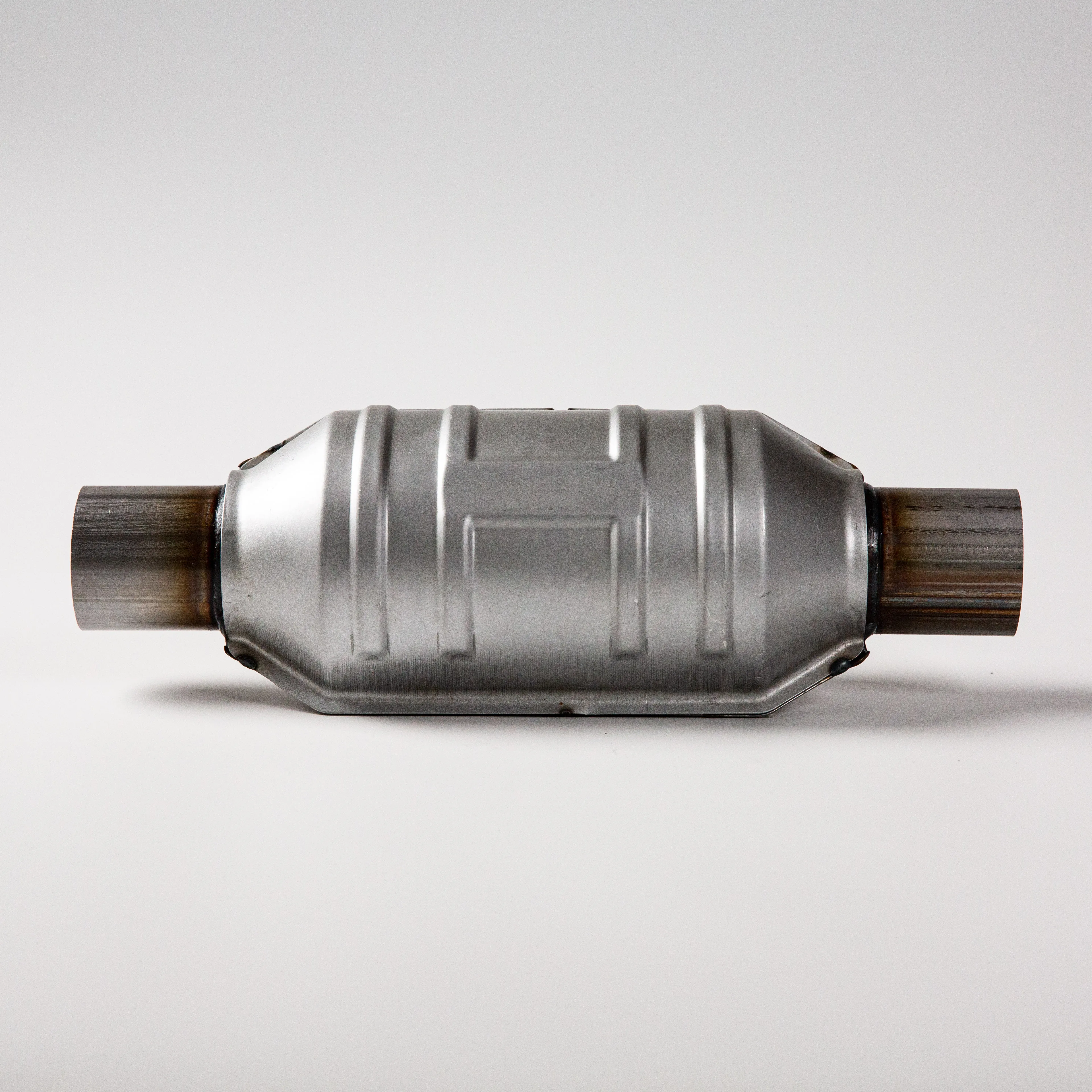 Convertidor catalítico de acero inoxidable de la mejor calidad, ajuste Universal directo para sistema de escape automotriz Euro 3 4 5 6, precio más bajo