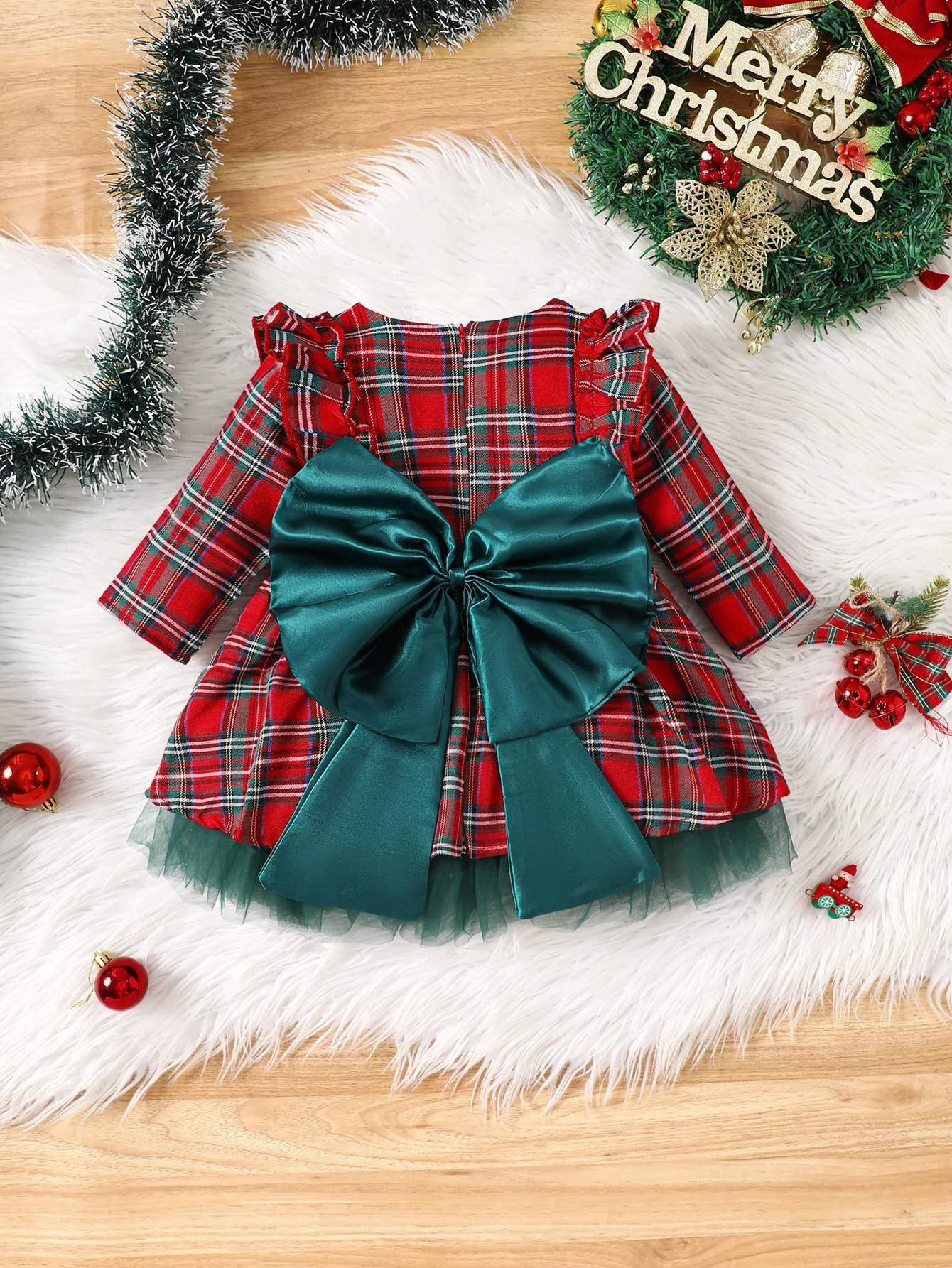 Christmas New Children Clothing Girls Plaid Long Sleeved Dress Christmas Big Bow Mesh Princess Dress