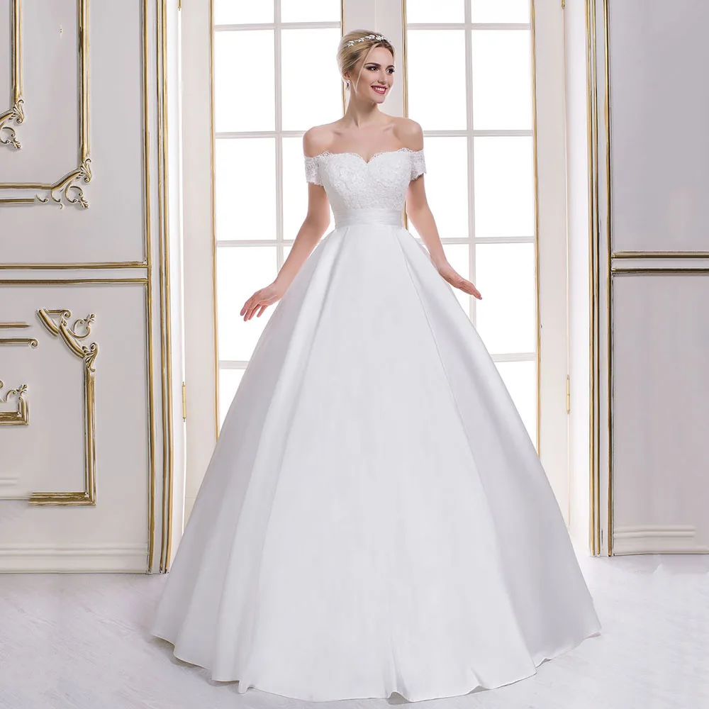 

Satin Ball Gown Wedding Dress Off Shoulder Lace Vintage Bridal Dress Princess Wedding Gown Formal Brides Dresses Customized