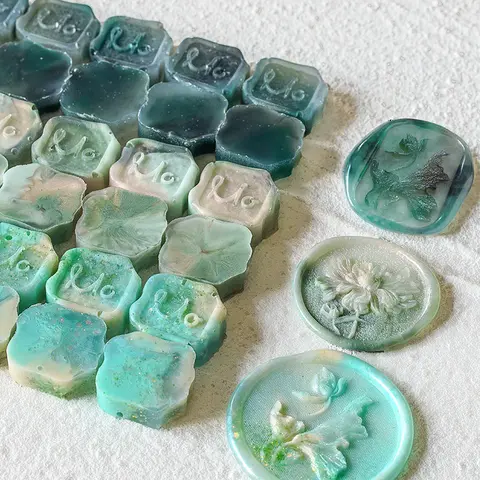 초대 DIY 및 봉투 인감 장식을위한 반투명 혼합 색상 뜨거운 래커 양초 왁스 과립