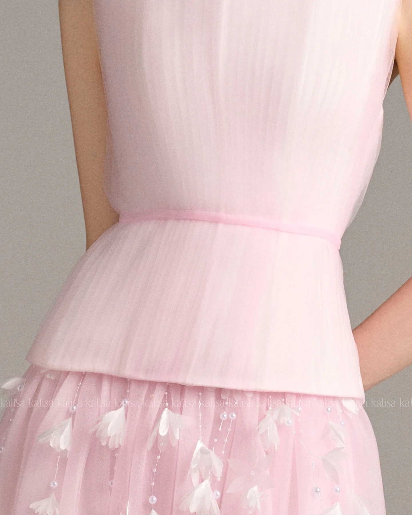 فستان سهرة طويل شبكي وردي جميل مع زينة زهور ثلاثية الأبعاد بدون حمالات من التل بطول الأرض على شكل حرف a فستان رسمي فريد من نوعه #3