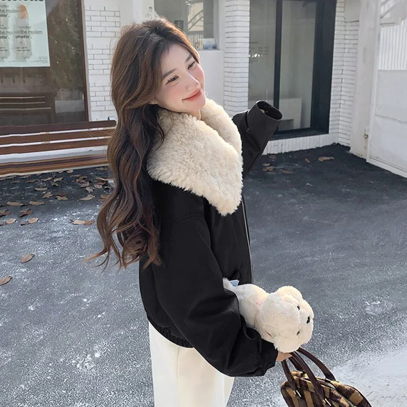 New Vintage Winter Leather Jacket Womens Black Biker Coat Female Windbreak 2026 Lamb Fur Collar Thick Jackets