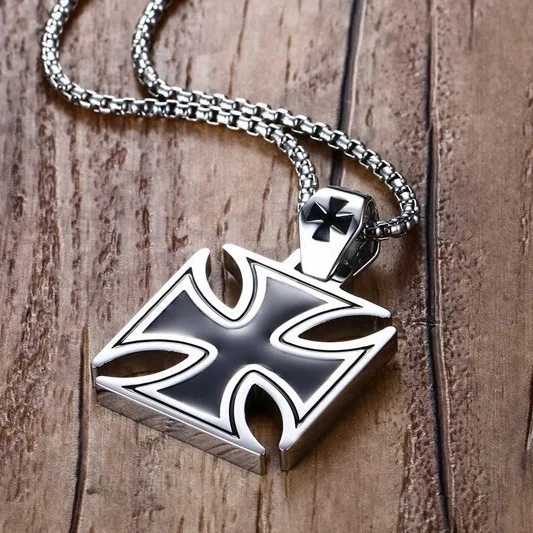 Retro Gothic Cross Medal Pendant Necklace Men's Fashion Personality Trendy Alternative Jewelry