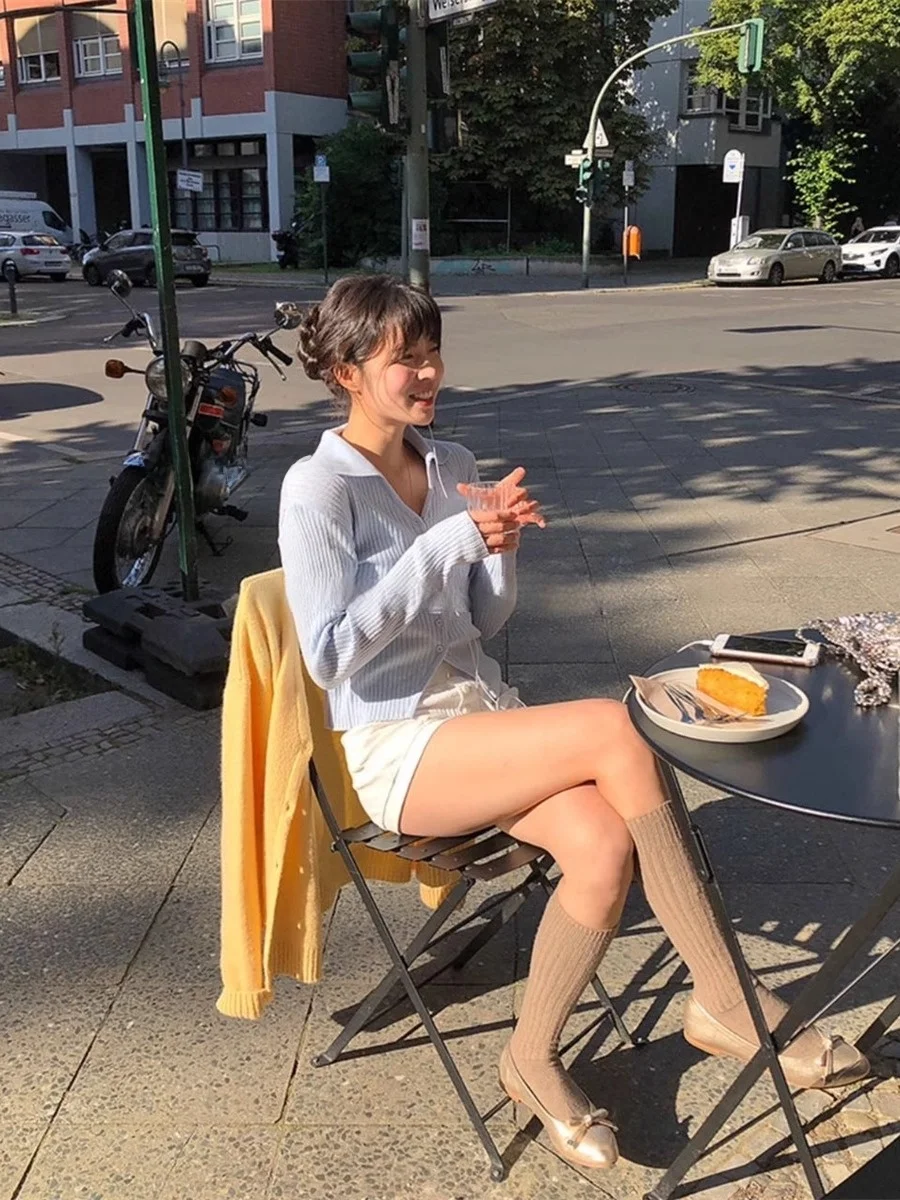 سترة علوية محبوكة مضلعة من Street Sle النسخة الكورية باللون الأزرق الحليبي على شكل حرف V سترة علوية غير رسمية للتخسيس وياقة قلابة طويلة Sve تريكو #4