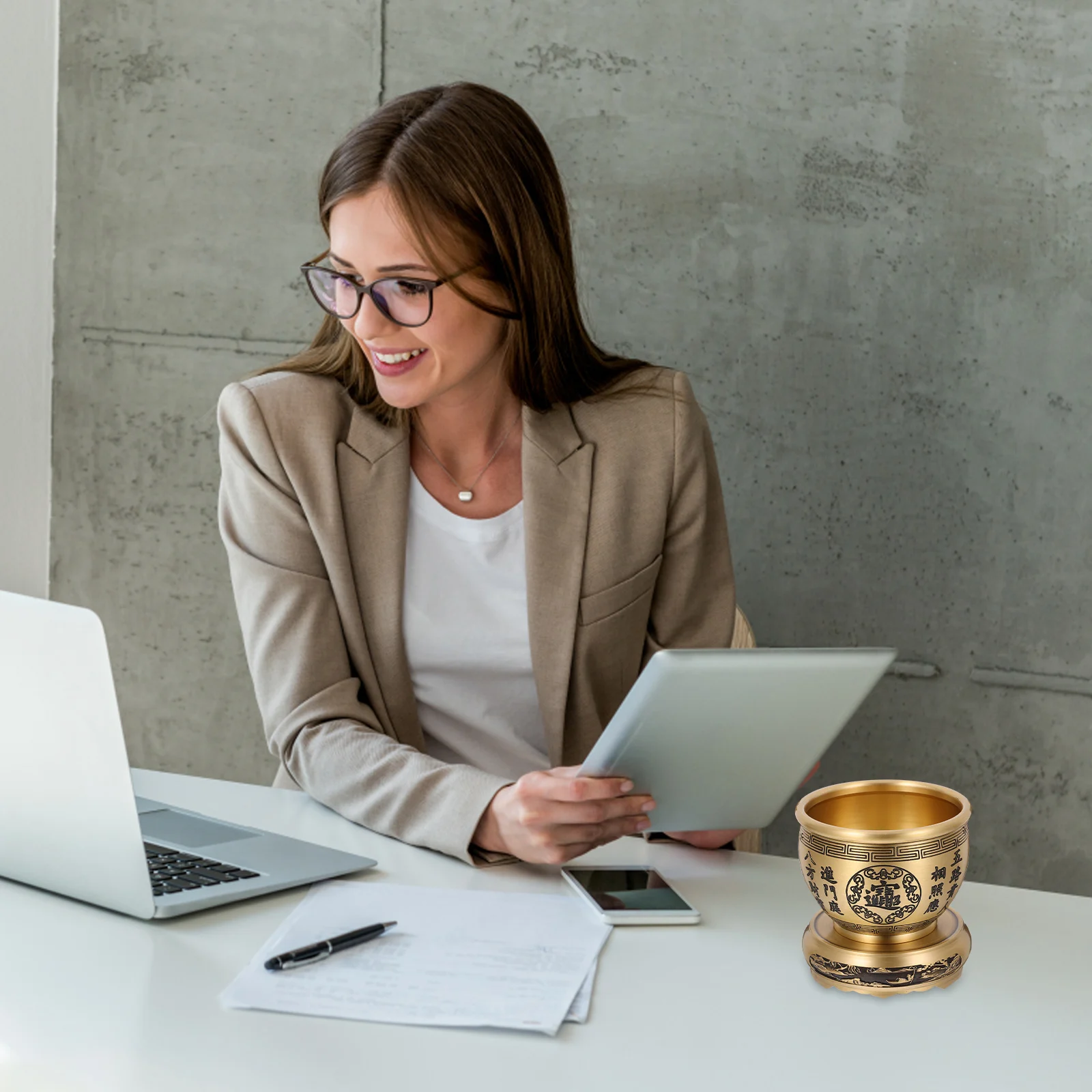 

Feng Shui Bowl Sculpture Pure Brass Wealth Treasure Fortune Gathering Chinese Craftsmanship Home Office Decor Stable Base