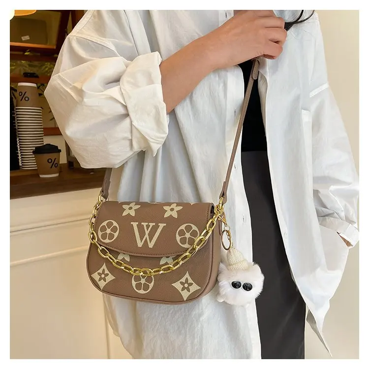 

2026 New Women's Bag Premium Sense Bag Korean Niche Large Capacity Women's Shoulder Bag Portable Messenger Bag