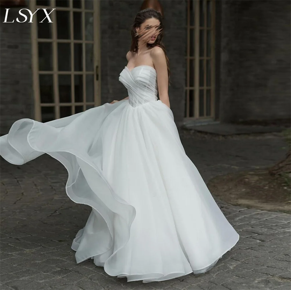 

LSYX Sleeveless Strapless Organza Pleats A Line Wedding Dresses Lace Up Back Floor Length Sweep Train Bridal Gown Custom Made