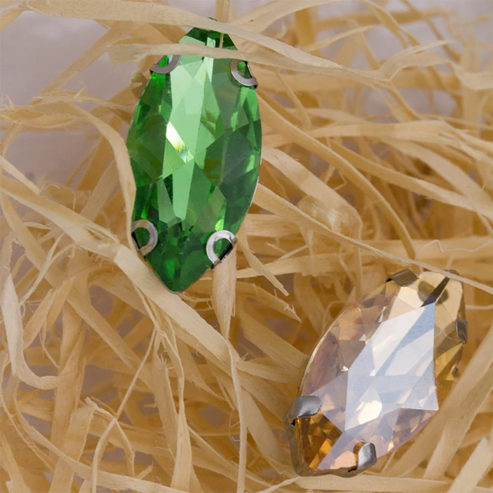 

200Pcs Glass Crystal 4 Claw Claw Rhinestones Stainless Steel Base Sewing Rhinestone for Wedding Dress Shoes Clothes Decor