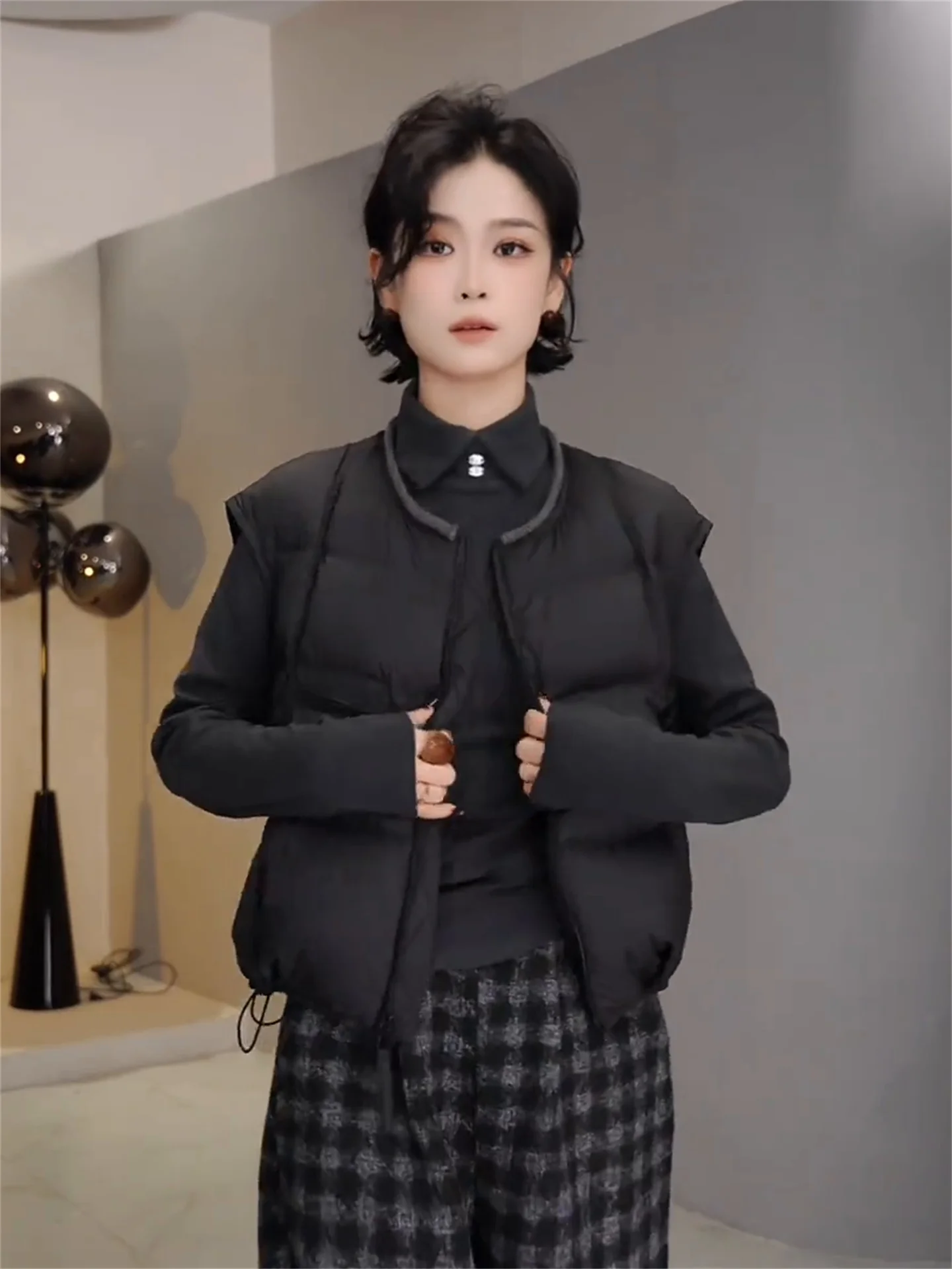 

Корейский женский пуховый жилет, осень-зима, Новое поступление, модная верхняя одежда небольшого размера, модная круглая Ne на одной пуговице