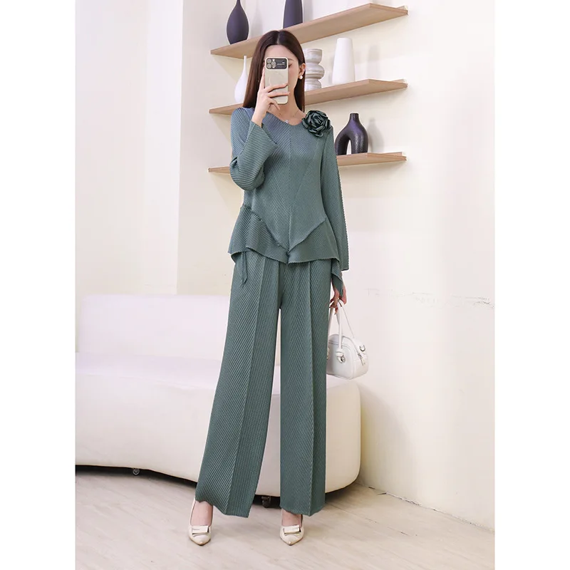 مياكي مطوي 2025 الربيع والشتاء موضة جديدة البرية فضفاضة الجولة الرقبة قاع بلوزة الإناث أجنبية صغيرة عبق نمط #4