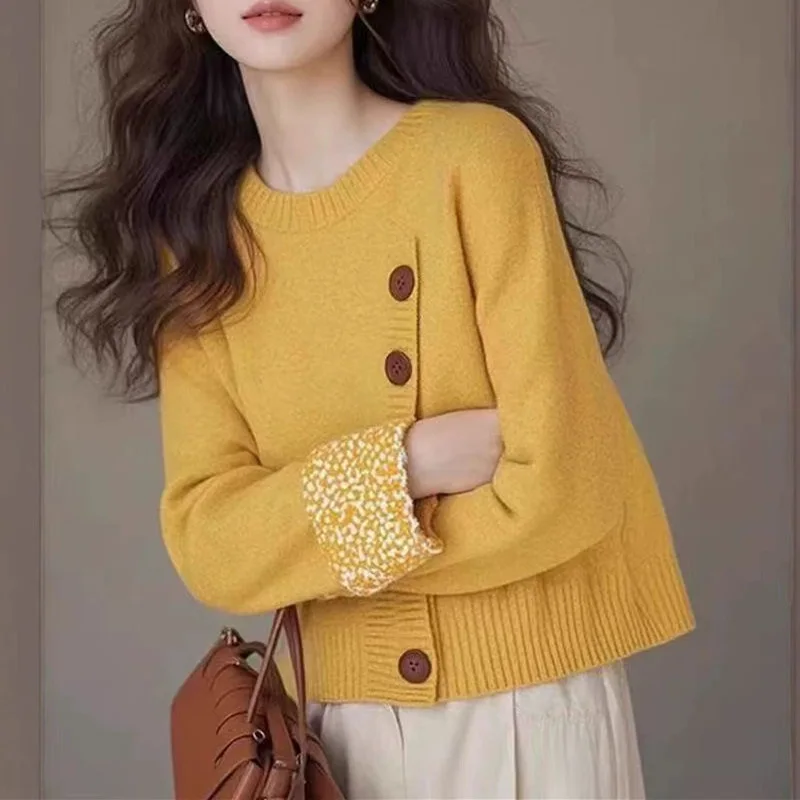

French Korean Style Spliced Sweater for Women in Spring and Autumn New Design Sense Pink Diagonal Button Knit Sweater