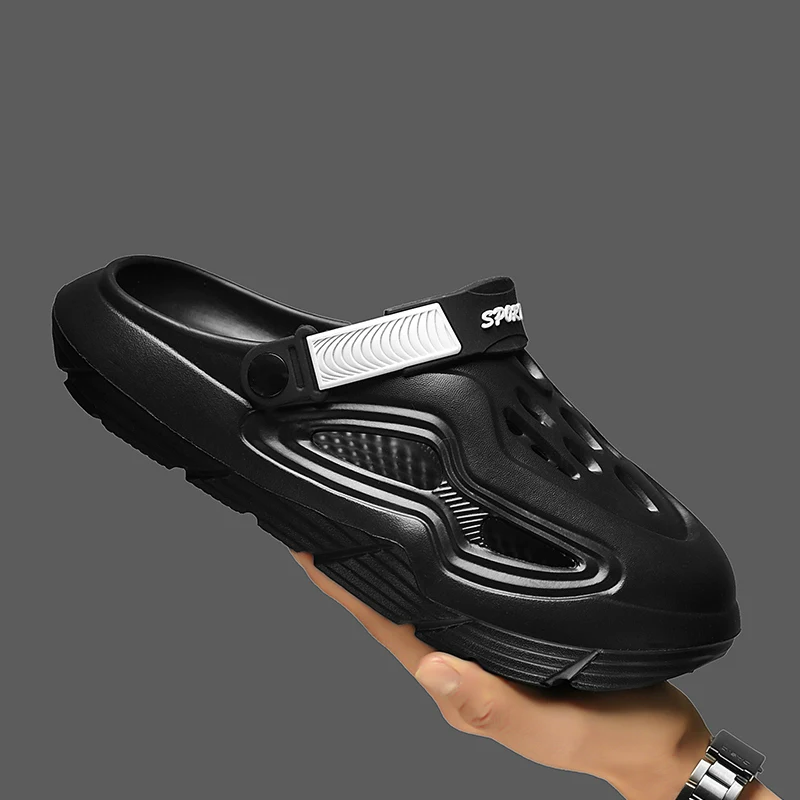 Croc Shoes for Men, Outdoor Beach Sports Sandals, Dual-Purpose Driving Slippers with Closed Toe