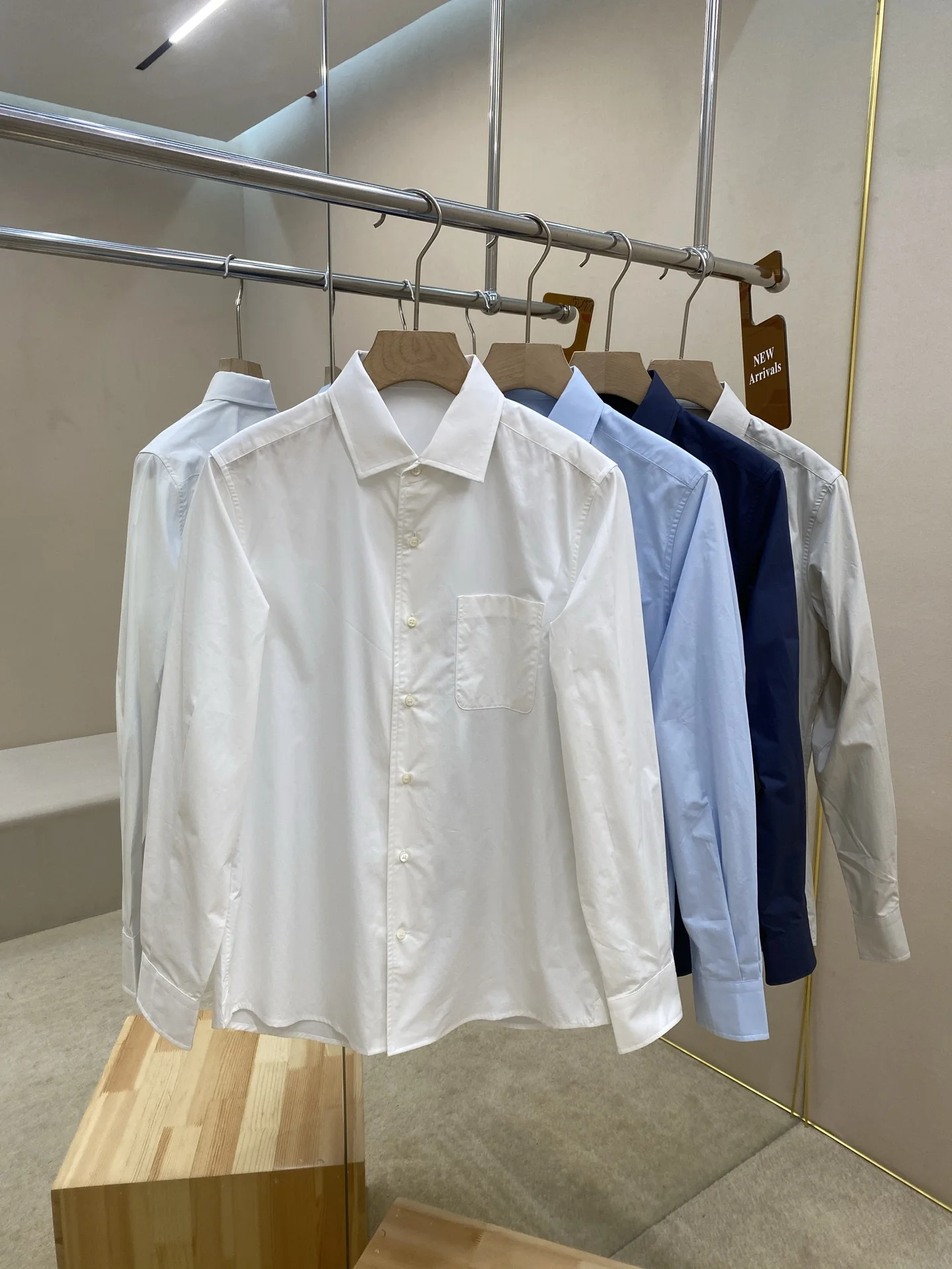 

Solid color pocket 25ss lapel casual long-sleeved shirt