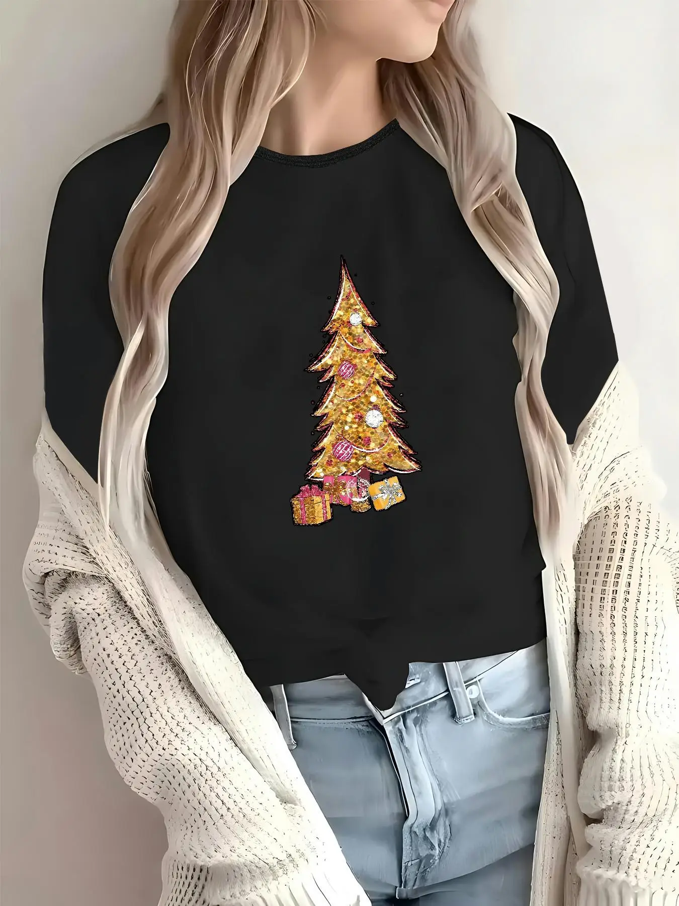 

﻿ 2025 New Christmas Clothing Women's Floral Christmas Tree Print Long Sleeve T-Shirt Oversized Tshirt Y2k Ladies Clothes Tees