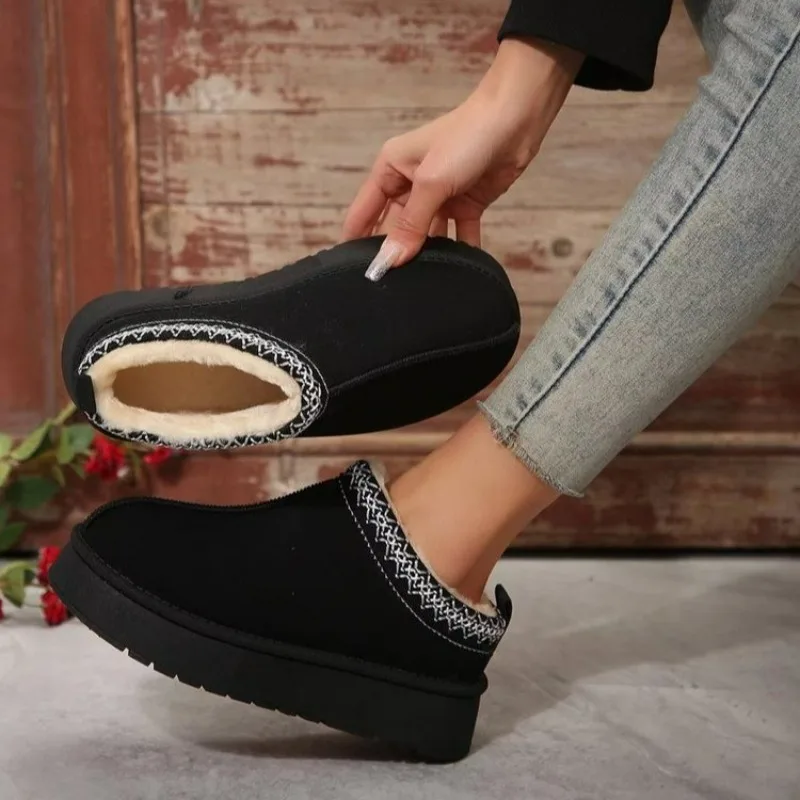 Botines Chelsea de nieve para mujer, zapatillas planas cálidas de felpa corta de piel, zapatos de plataforma, chanclas de algodón, invierno, nueva marca