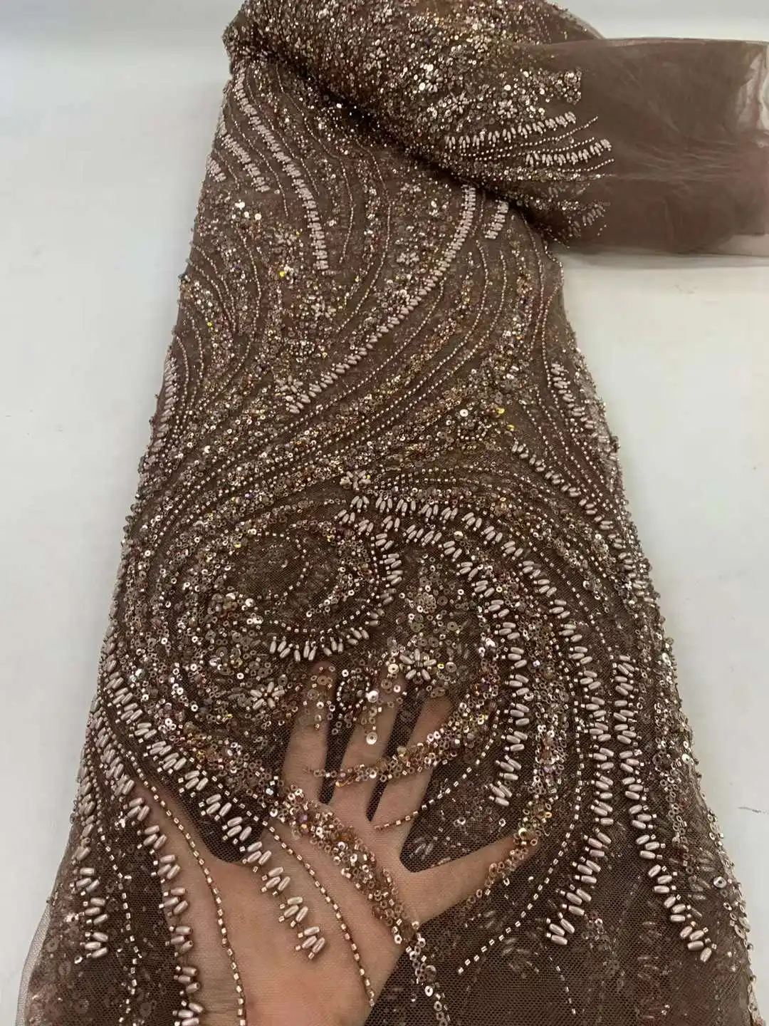 Moda tessuto di pizzo africano paillettes Tulle perline ricamo pizzo per abiti da sposa in tessuto di perline fatte a mano di alta qualità