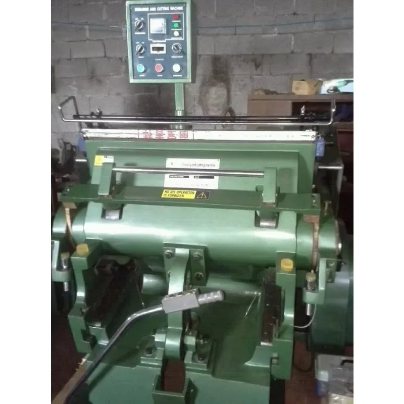ML1040 Manual Die Cutting Machine for Paper Envelope Pizza Eyelash Hamburg Shoes Box and Paper Board Carton for Sale